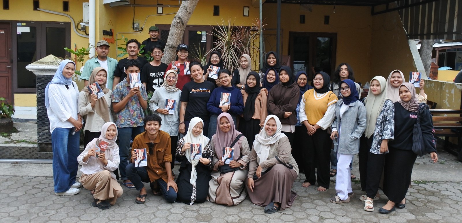 Umah Ramah Membedah Buku “Orgasme” Karya Ester Pandiangan